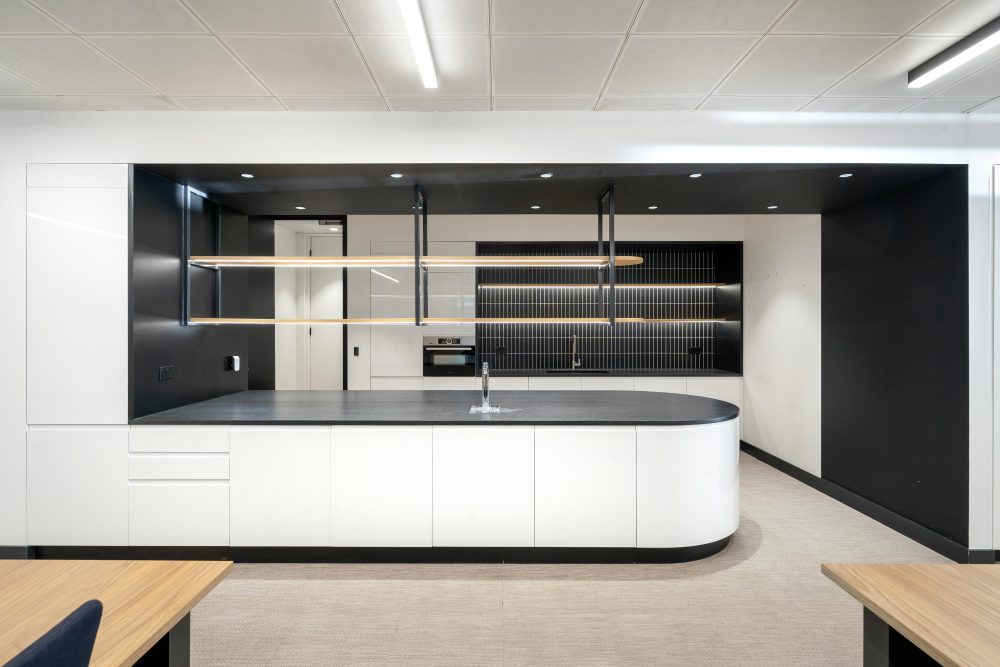 1 Whittington Avenue, London, EC3V 1LE